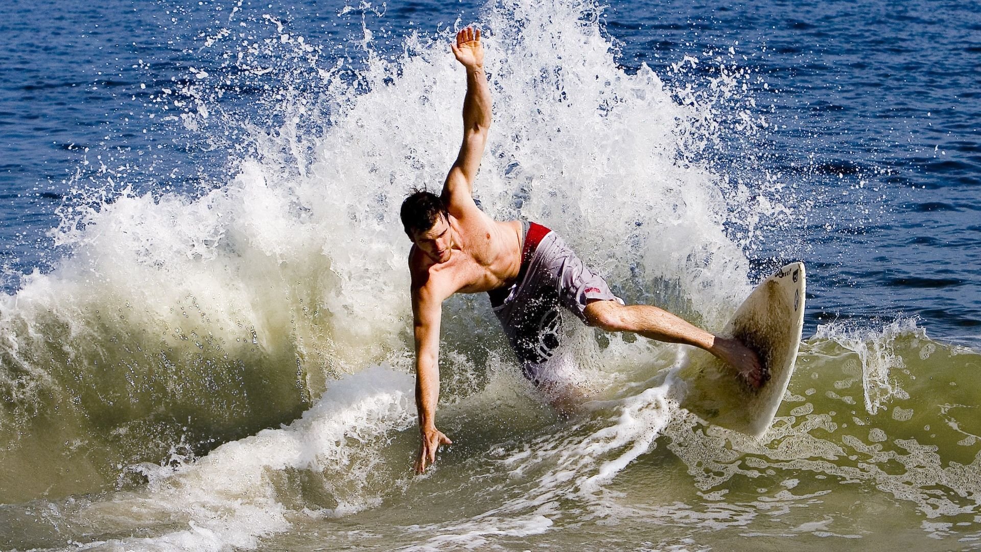 “留守儿童寒假运动礼包计划” 提供器材和训练方案