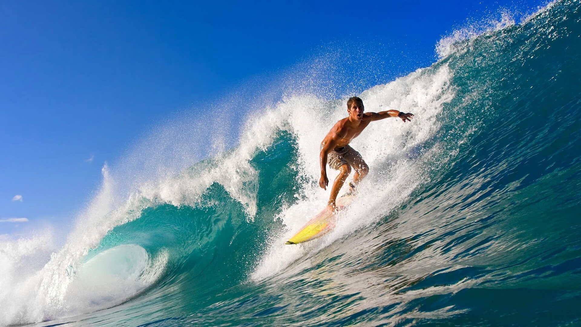 世界跆拳道锦标赛 中国队单日揽获三金